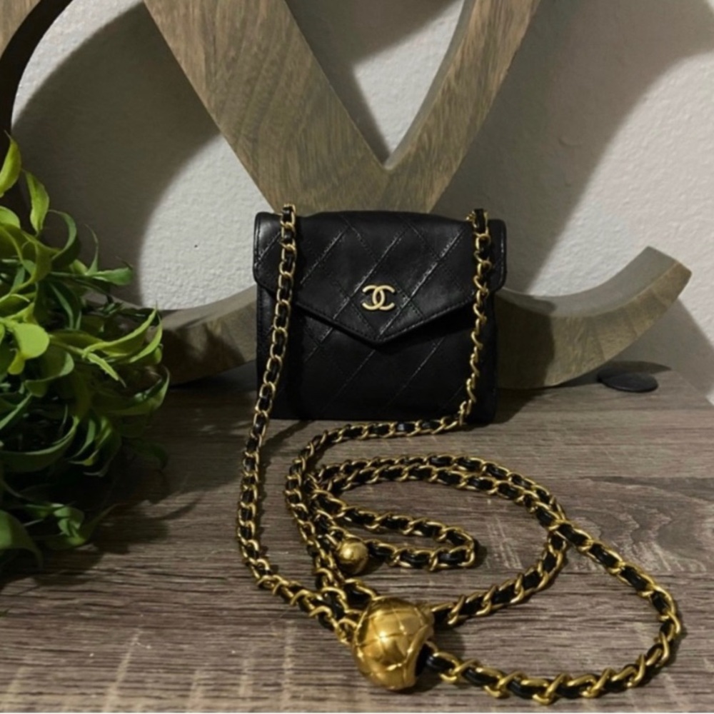 CHANEL Black Quilted Leather Mini Crossbody with Gold Chain - Picture 10 of 12